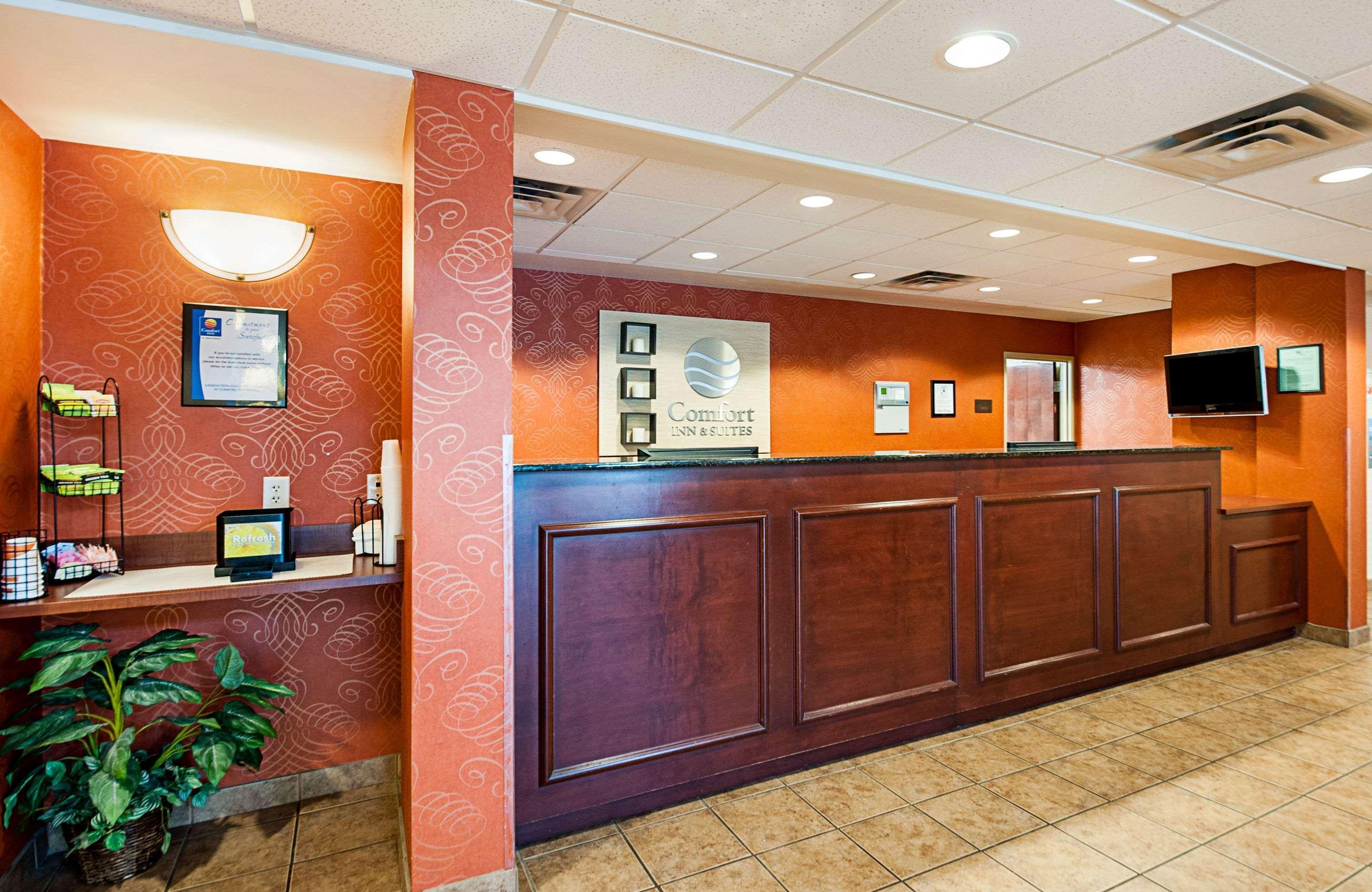 Comfort Inn & Suites Cambridge Exterior foto